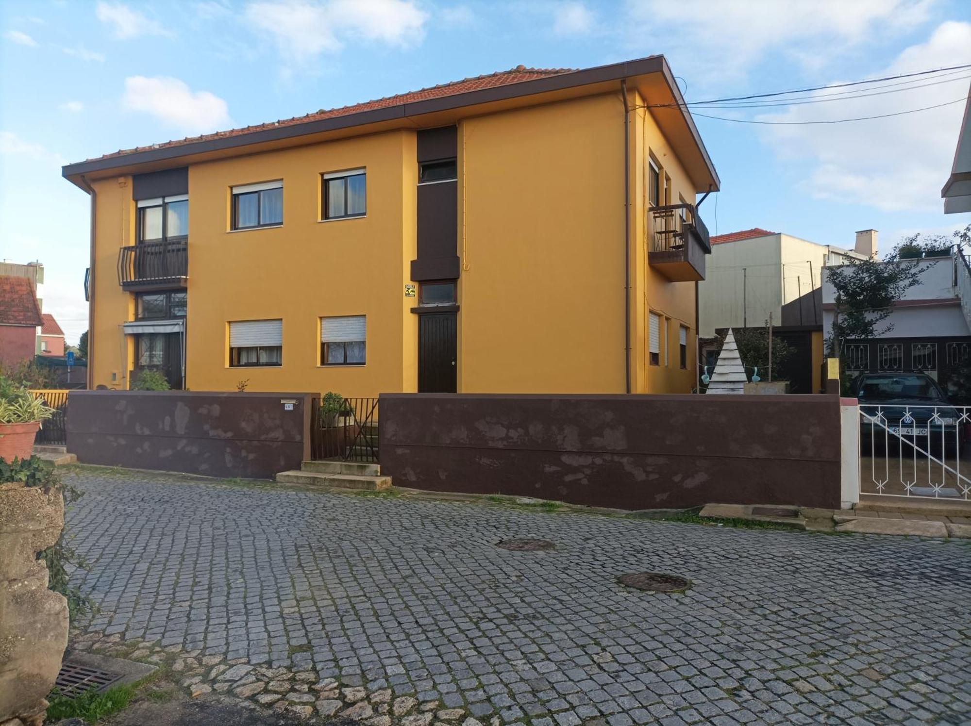 Yellow House Senhora da Hora Ngoại thất bức ảnh